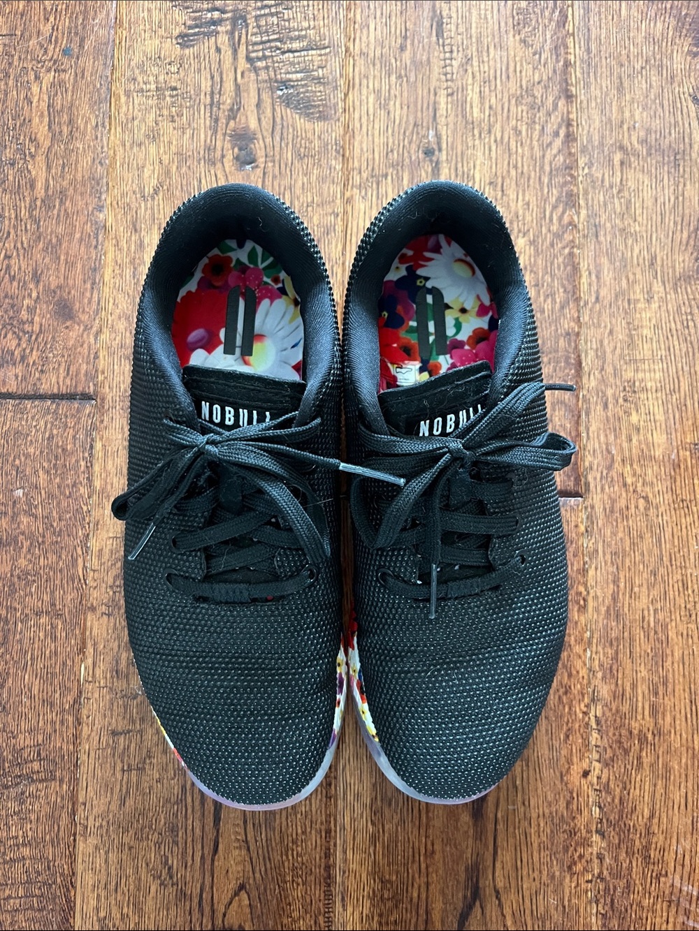 NOBULL Women’s lifting sneakers with floral soles and insole